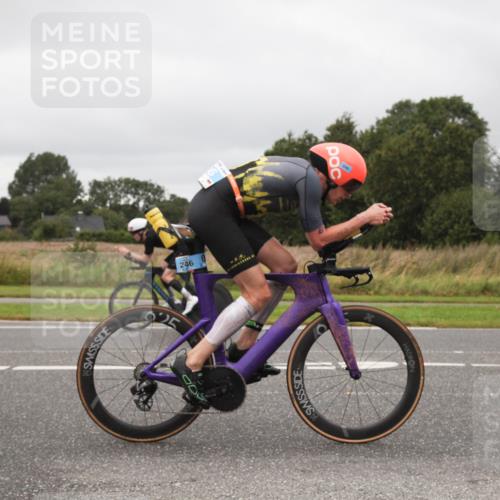 04.08.2024 - OstseeMan Fuchs,  Jonas http://msf.ph/oto/6755702 04.08.2024 11:11:35 Radfahren 151, 246, 537, 694, 704, 742, 1235, 1239, 1273, 1289 meine-sportfotos.de