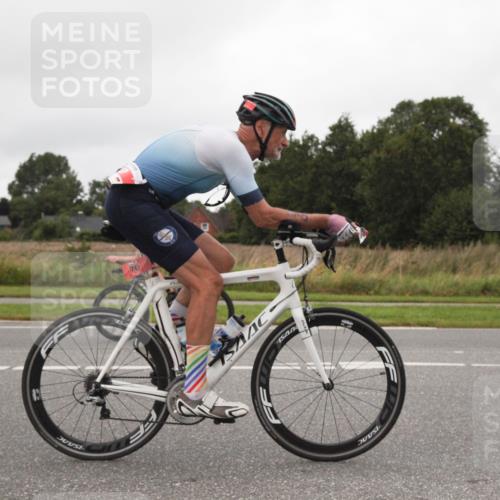 04.08.2024 - OstseeMan Fuchs,  Jonas http://msf.ph/oto/6756687 04.08.2024 12:20:59 Radfahren 70, 151, 354, 660, 941, 1178 meine-sportfotos.de