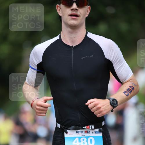 04.08.2024 - OstseeMan H.Heesch http://msf.ph/oto/6758130 04.08.2024 13:32:39 Laufen 135, 291, 308, 310, 342, 393, 396, 426, 457, 470, 480, 527, 659, 660, 763, 1121, 1124, 1278 meine-sportfotos.de