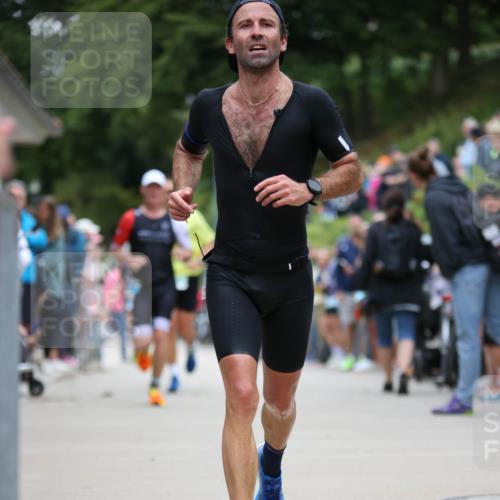 04.08.2024 - OstseeMan H.Heesch http://msf.ph/oto/6758732 04.08.2024 13:36:45 Laufen 111, 322, 347, 355, 405, 417, 463, 732, 804, 1199, 1276 meine-sportfotos.de