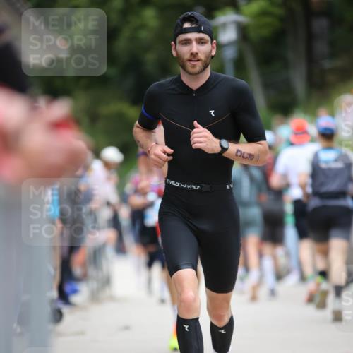 04.08.2024 - OstseeMan H.Heesch http://msf.ph/oto/6759720 04.08.2024 13:42:34 Laufen 230, 240, 320, 358, 378, 483, 623, 665, 689, 745, 763, 820, 939, 1183, 1263, 1290 meine-sportfotos.de