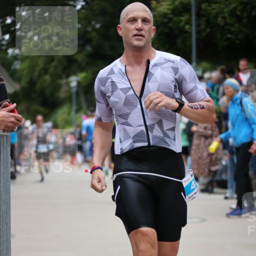 04.08.2024 - OstseeMan H.Heesch http://msf.ph/oto/6759802 04.08.2024 13:42:54 Laufen 119, 254, 261, 400, 407, 434, 449, 502, 760, 908, 954, 1261 meine-sportfotos.de