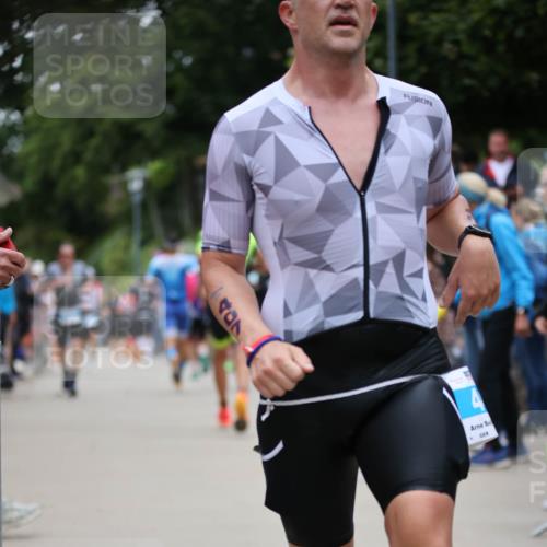 04.08.2024 - OstseeMan H.Heesch http://msf.ph/oto/6759806 04.08.2024 13:42:54 Laufen 119, 254, 261, 400, 407, 434, 449, 502, 760, 908, 954, 1261 meine-sportfotos.de