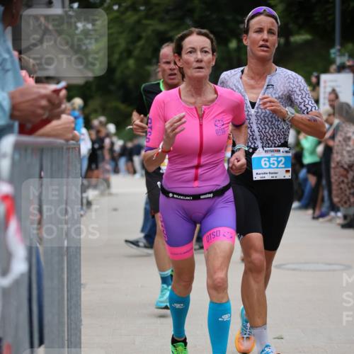 04.08.2024 - OstseeMan H.Heesch http://msf.ph/oto/6760418 04.08.2024 13:46:41 Laufen 242, 357, 464, 566, 596, 606, 641, 644, 652, 663, 786, 813, 834, 1147, 1209 meine-sportfotos.de