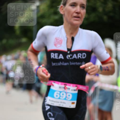 04.08.2024 - OstseeMan H.Heesch http://msf.ph/oto/6760538 04.08.2024 13:47:21 Laufen 300, 311, 354, 395, 402, 405, 528, 699, 771, 798, 862, 987, 1221, 1291, 1299 meine-sportfotos.de