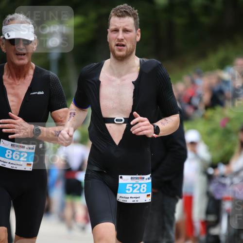 04.08.2024 - OstseeMan H.Heesch http://msf.ph/oto/6760548 04.08.2024 13:47:26 Laufen 128, 395, 405, 528, 699, 862, 987, 1221, 1291, 1299 meine-sportfotos.de
