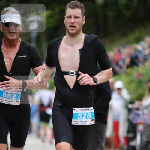 04.08.2024 - OstseeMan H.Heesch http://msf.ph/oto/6760550 04.08.2024 13:47:26 Laufen 128, 395, 405, 528, 699, 862, 987, 1221, 1291, 1299 meine-sportfotos.de