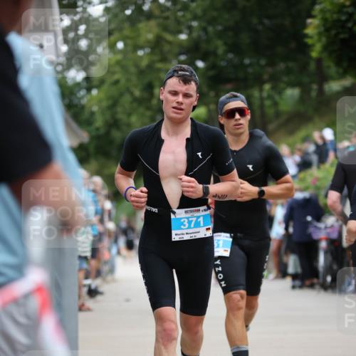 04.08.2024 - OstseeMan H.Heesch http://msf.ph/oto/6761669 04.08.2024 14:05:30 Laufen 28, 85, 135, 254, 332, 351, 371, 398, 450, 469, 499, 504, 660, 661, 979, 1284 meine-sportfotos.de