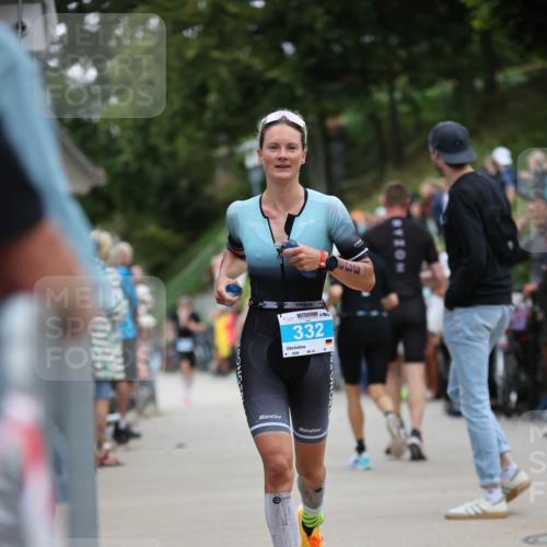 04.08.2024 - OstseeMan H.Heesch http://msf.ph/oto/6761694 04.08.2024 14:05:33 Laufen 28, 135, 254, 332, 351, 371, 398, 450, 469, 499, 504, 661, 979, 1284 meine-sportfotos.de