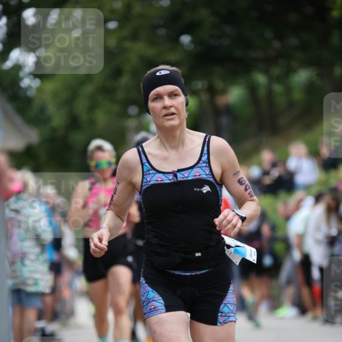 04.08.2024 - OstseeMan H.Heesch http://msf.ph/oto/6761815 04.08.2024 14:06:07 Laufen 151, 240, 298, 438, 463, 552, 556, 576, 577, 642, 657, 802, 1139, 1158, 1176, 1196 meine-sportfotos.de
