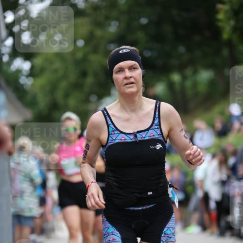 04.08.2024 - OstseeMan H.Heesch http://msf.ph/oto/6761827 04.08.2024 14:06:07 Laufen 151, 240, 298, 438, 463, 552, 556, 576, 577, 642, 657, 802, 1139, 1158, 1176, 1196 meine-sportfotos.de