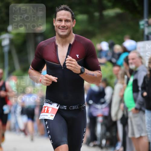 04.08.2024 - OstseeMan H.Heesch http://msf.ph/oto/6762788 04.08.2024 14:08:26 Laufen 66, 73, 111, 305, 320, 373, 496, 569, 575, 645, 785, 828, 872, 904, 935, 1228, 1249, 1254, 1278, 1286, 1289 meine-sportfotos.de