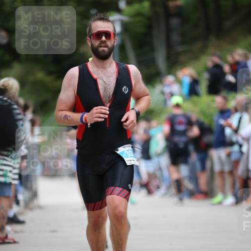 04.08.2024 - OstseeMan H.Heesch http://msf.ph/oto/6762816 04.08.2024 14:08:29 Laufen 66, 111, 134, 305, 320, 496, 575, 785, 872, 904, 935, 949, 1228, 1249, 1254, 1278, 1286, 1289 meine-sportfotos.de