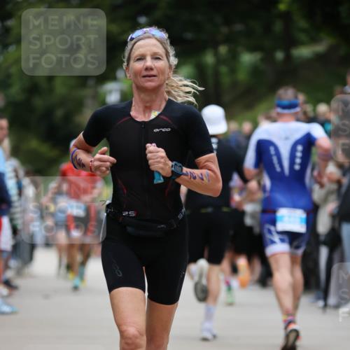04.08.2024 - OstseeMan H.Heesch http://msf.ph/oto/6763860 04.08.2024 14:11:20 Laufen 1, 54, 100, 101, 153, 194, 505, 542, 595, 644, 721, 735, 834, 879, 932, 952, 1138, 1183, 1187, 1261 meine-sportfotos.de