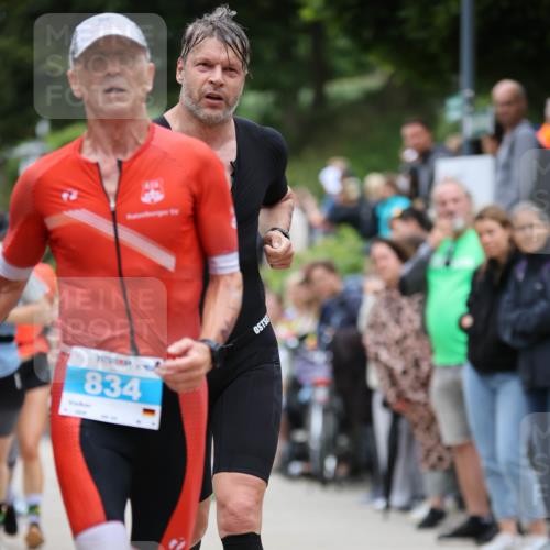 04.08.2024 - OstseeMan H.Heesch http://msf.ph/oto/6763891 04.08.2024 14:11:24 Laufen 1, 100, 101, 153, 194, 505, 542, 589, 644, 721, 834, 932, 952, 1138, 1187, 1261 meine-sportfotos.de