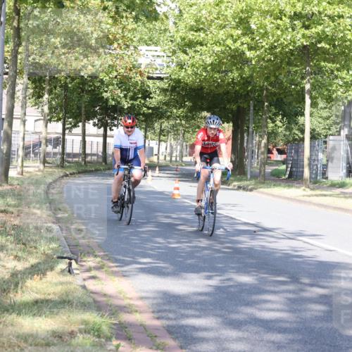11.08.2024 - GEWOBA Citytriathlon Bremen H.Heesch http://msf.ph/oto/6767699 11.08.2024 10:18:55 Radfahren 1, 8, 82, 85, 96 meine-sportfotos.de