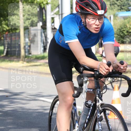 11.08.2024 - GEWOBA Citytriathlon Bremen H.Heesch http://msf.ph/oto/6767726 11.08.2024 10:19:43 Radfahren 3, 56, 59 meine-sportfotos.de