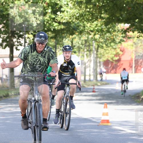 11.08.2024 - GEWOBA Citytriathlon Bremen H.Heesch http://msf.ph/oto/6767844 11.08.2024 10:21:15 Radfahren 9, 30, 31, 58, 71, 75, 99 meine-sportfotos.de