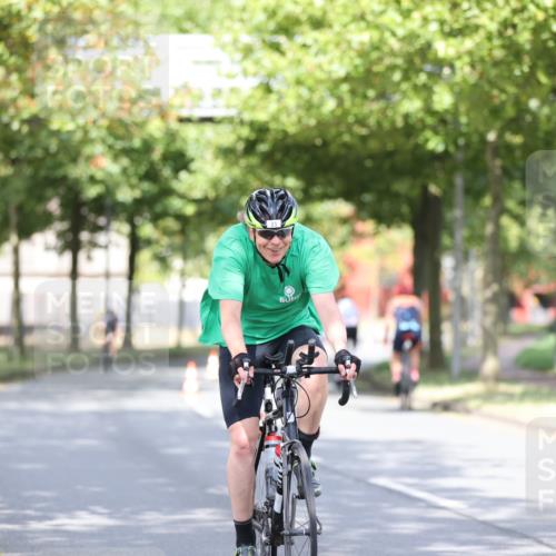 11.08.2024 - GEWOBA Citytriathlon Bremen H.Heesch http://msf.ph/oto/6767860 11.08.2024 10:38:52 Radfahren 31, 45, 91 meine-sportfotos.de