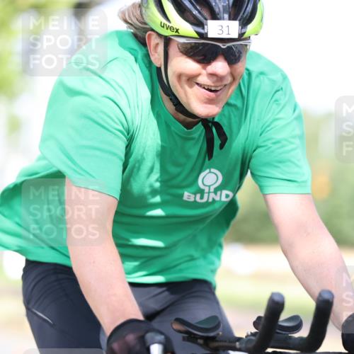 11.08.2024 - GEWOBA Citytriathlon Bremen H.Heesch http://msf.ph/oto/6767885 11.08.2024 10:38:53 Radfahren 31, 45, 91 meine-sportfotos.de