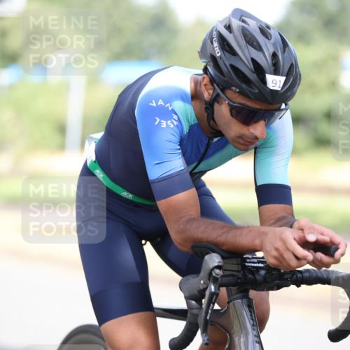 11.08.2024 - GEWOBA Citytriathlon Bremen H.Heesch http://msf.ph/oto/6767923 11.08.2024 10:39:01 Radfahren 20, 31, 45, 91 meine-sportfotos.de