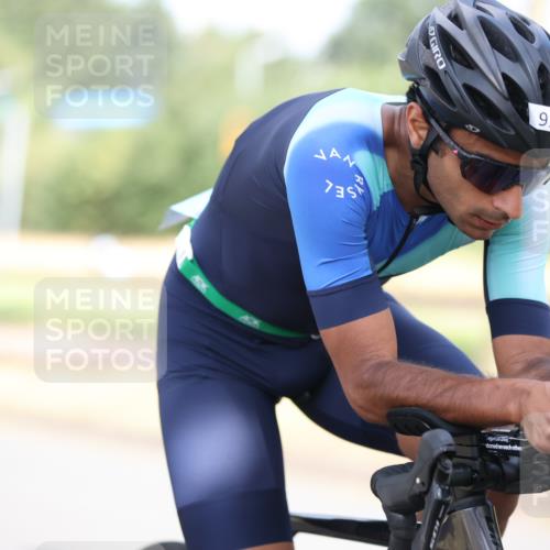 11.08.2024 - GEWOBA Citytriathlon Bremen H.Heesch http://msf.ph/oto/6767925 11.08.2024 10:39:01 Radfahren 20, 31, 45, 91 meine-sportfotos.de