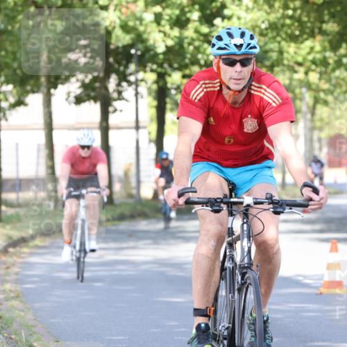 11.08.2024 - GEWOBA Citytriathlon Bremen H.Heesch http://msf.ph/oto/6768015 11.08.2024 10:21:43 Radfahren 27, 29, 42, 69, 77, 98, 106, 109, 110 meine-sportfotos.de