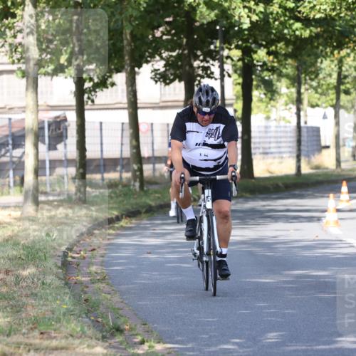 11.08.2024 - GEWOBA Citytriathlon Bremen H.Heesch http://msf.ph/oto/6768057 11.08.2024 10:21:52 Radfahren 29, 42, 64, 69, 77, 98, 106, 109, 110 meine-sportfotos.de