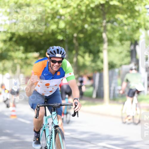 11.08.2024 - GEWOBA Citytriathlon Bremen H.Heesch http://msf.ph/oto/6768062 11.08.2024 10:40:09 Radfahren 33, 87 meine-sportfotos.de