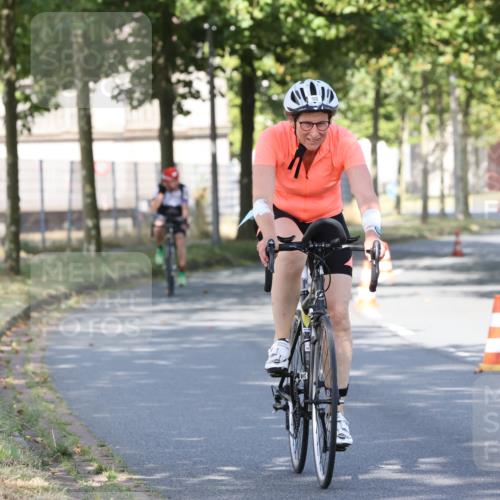 11.08.2024 - GEWOBA Citytriathlon Bremen H.Heesch http://msf.ph/oto/6768110 11.08.2024 10:21:56 Radfahren 29, 42, 64, 69, 98, 106, 109 meine-sportfotos.de