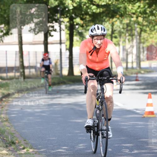 11.08.2024 - GEWOBA Citytriathlon Bremen H.Heesch http://msf.ph/oto/6768113 11.08.2024 10:21:56 Radfahren 29, 42, 64, 69, 98, 106, 109 meine-sportfotos.de