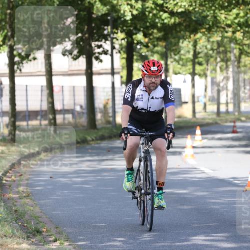 11.08.2024 - GEWOBA Citytriathlon Bremen H.Heesch http://msf.ph/oto/6768125 11.08.2024 10:22:00 Radfahren 29, 64, 98, 106, 109 meine-sportfotos.de
