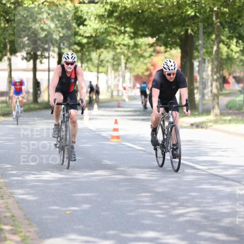 11.08.2024 - GEWOBA Citytriathlon Bremen H.Heesch http://msf.ph/oto/6768133 11.08.2024 10:40:26 Radfahren 9, 26, 27, 38, 42, 64, 66, 71 meine-sportfotos.de