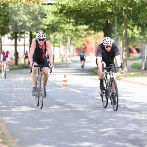 11.08.2024 - GEWOBA Citytriathlon Bremen H.Heesch http://msf.ph/oto/6768145 11.08.2024 10:40:26 Radfahren 9, 26, 27, 38, 42, 64, 66, 71 meine-sportfotos.de