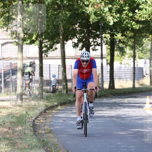 11.08.2024 - GEWOBA Citytriathlon Bremen H.Heesch http://msf.ph/oto/6768164 11.08.2024 10:22:41 Radfahren 26, 47, 48, 55, 94, 102 meine-sportfotos.de