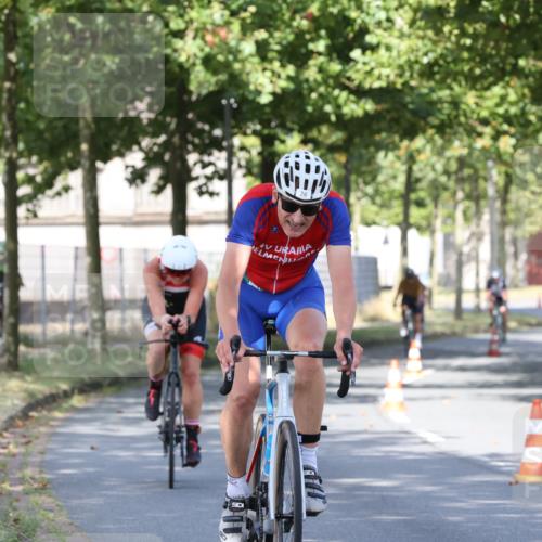 11.08.2024 - GEWOBA Citytriathlon Bremen H.Heesch http://msf.ph/oto/6768171 11.08.2024 10:22:42 Radfahren 26, 47, 48, 55, 94, 102 meine-sportfotos.de