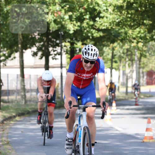 11.08.2024 - GEWOBA Citytriathlon Bremen H.Heesch http://msf.ph/oto/6768173 11.08.2024 10:22:42 Radfahren 26, 47, 48, 55, 94, 102 meine-sportfotos.de