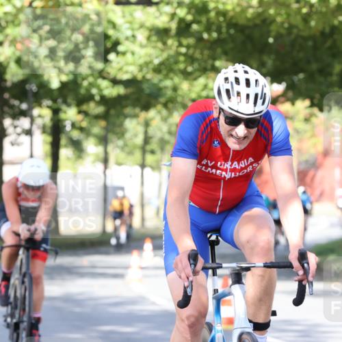 11.08.2024 - GEWOBA Citytriathlon Bremen H.Heesch http://msf.ph/oto/6768179 11.08.2024 10:22:43 Radfahren 26, 47, 48, 55, 94, 102 meine-sportfotos.de