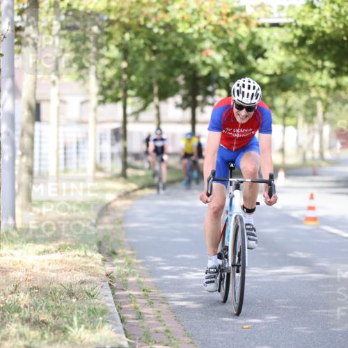 11.08.2024 - GEWOBA Citytriathlon Bremen H.Heesch http://msf.ph/oto/6768180 11.08.2024 10:40:29 Radfahren 9, 26, 27, 38, 42, 64, 66, 71 meine-sportfotos.de