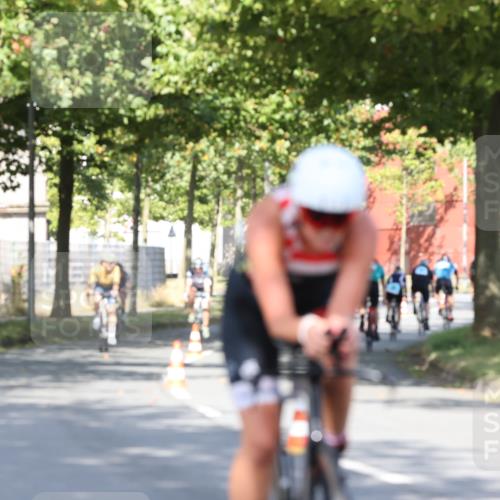 11.08.2024 - GEWOBA Citytriathlon Bremen H.Heesch http://msf.ph/oto/6768183 11.08.2024 10:22:44 Radfahren 26, 47, 48, 55, 94, 102 meine-sportfotos.de