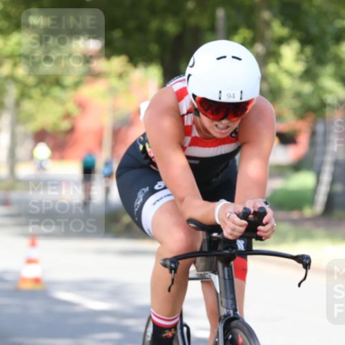 11.08.2024 - GEWOBA Citytriathlon Bremen H.Heesch http://msf.ph/oto/6768187 11.08.2024 10:22:44 Radfahren 26, 47, 48, 55, 94, 102 meine-sportfotos.de