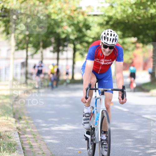 11.08.2024 - GEWOBA Citytriathlon Bremen H.Heesch http://msf.ph/oto/6768195 11.08.2024 10:40:29 Radfahren 9, 26, 27, 38, 42, 64, 66, 71 meine-sportfotos.de