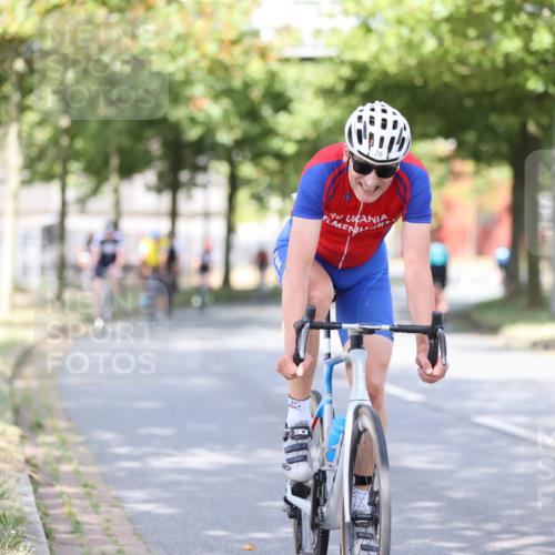 11.08.2024 - GEWOBA Citytriathlon Bremen H.Heesch http://msf.ph/oto/6768198 11.08.2024 10:40:29 Radfahren 9, 26, 27, 38, 42, 64, 66, 71 meine-sportfotos.de