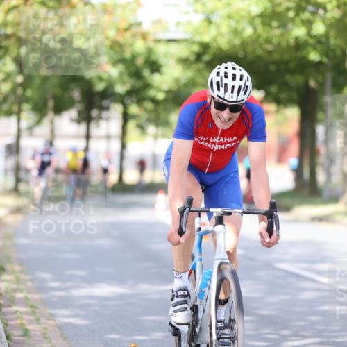 11.08.2024 - GEWOBA Citytriathlon Bremen H.Heesch http://msf.ph/oto/6768199 11.08.2024 10:40:29 Radfahren 9, 26, 27, 38, 42, 64, 66, 71 meine-sportfotos.de