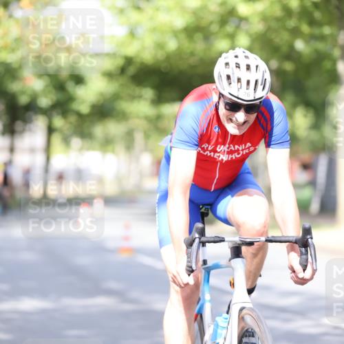 11.08.2024 - GEWOBA Citytriathlon Bremen H.Heesch http://msf.ph/oto/6768207 11.08.2024 10:40:29 Radfahren 9, 26, 27, 38, 42, 64, 66, 71 meine-sportfotos.de