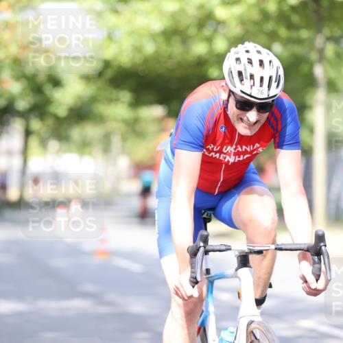 11.08.2024 - GEWOBA Citytriathlon Bremen H.Heesch http://msf.ph/oto/6768210 11.08.2024 10:40:29 Radfahren 9, 26, 27, 38, 42, 64, 66, 71 meine-sportfotos.de