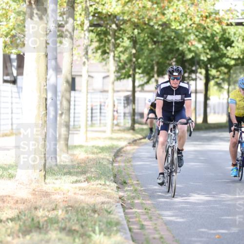 11.08.2024 - GEWOBA Citytriathlon Bremen H.Heesch http://msf.ph/oto/6768226 11.08.2024 10:40:32 Radfahren 9, 26, 27, 38, 42, 64, 66, 71 meine-sportfotos.de