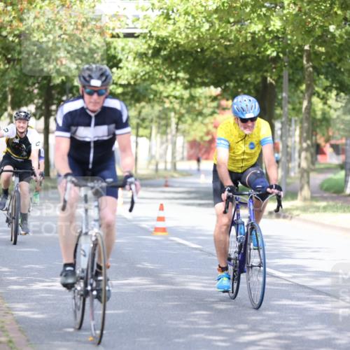 11.08.2024 - GEWOBA Citytriathlon Bremen H.Heesch http://msf.ph/oto/6768232 11.08.2024 10:40:32 Radfahren 9, 26, 27, 38, 42, 64, 66, 71 meine-sportfotos.de