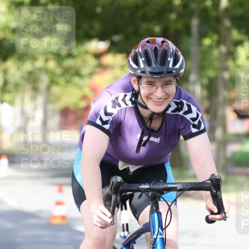 11.08.2024 - GEWOBA Citytriathlon Bremen H.Heesch http://msf.ph/oto/6768259 11.08.2024 10:22:51 Radfahren 26, 47, 48, 94, 102 meine-sportfotos.de