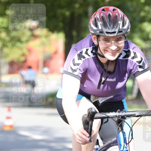 11.08.2024 - GEWOBA Citytriathlon Bremen H.Heesch http://msf.ph/oto/6768264 11.08.2024 10:22:52 Radfahren 5, 26, 47, 48, 91, 94, 102 meine-sportfotos.de